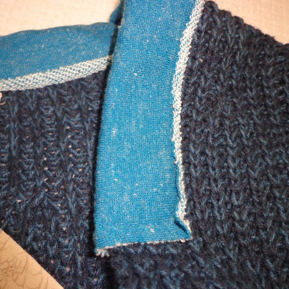 NWT Mystree Knit Tunic L V-Neck Faux Collar Long Sleeves Blue Side Slits - Picture 4 of 15